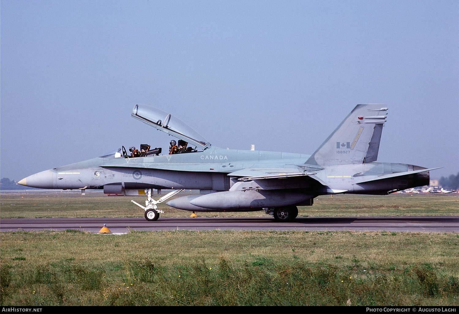 Aircraft Photo of 188927 | McDonnell Douglas CF-188B Hornet | Canada - Air Force | AirHistory.net #646854