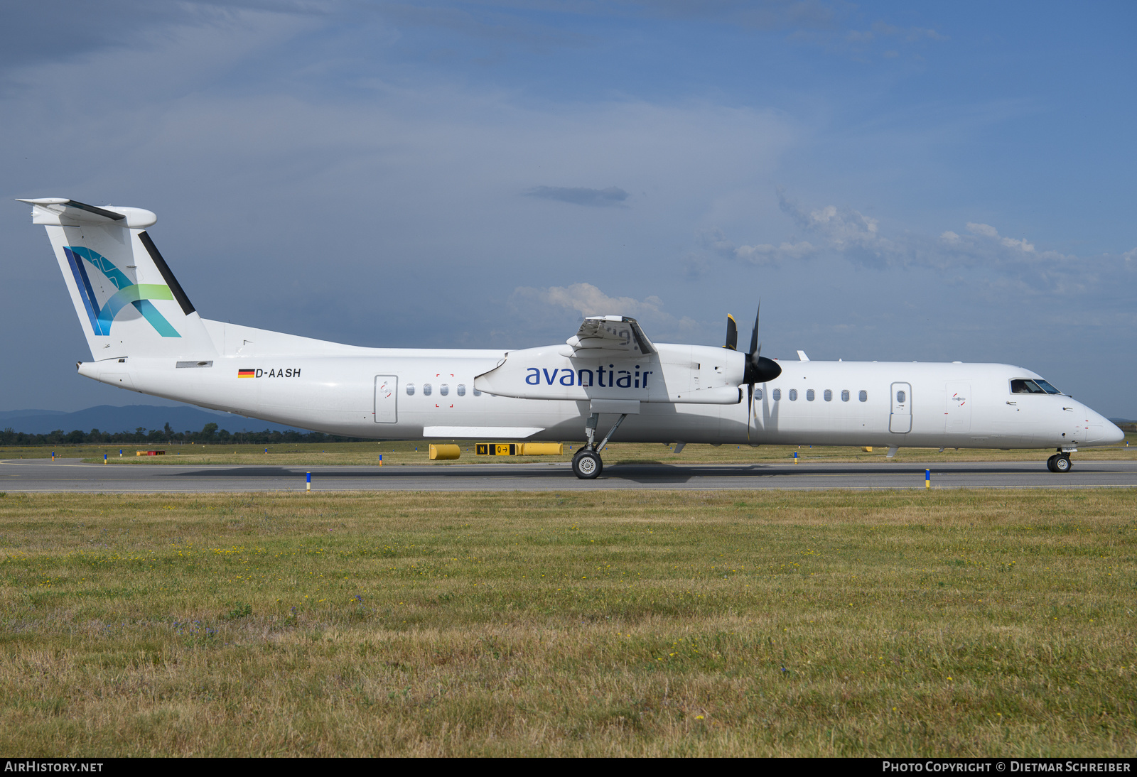 Aircraft Photo of D-AASH | Bombardier DHC-8-402 Dash 8 | Avanti Air | AirHistory.net #646974