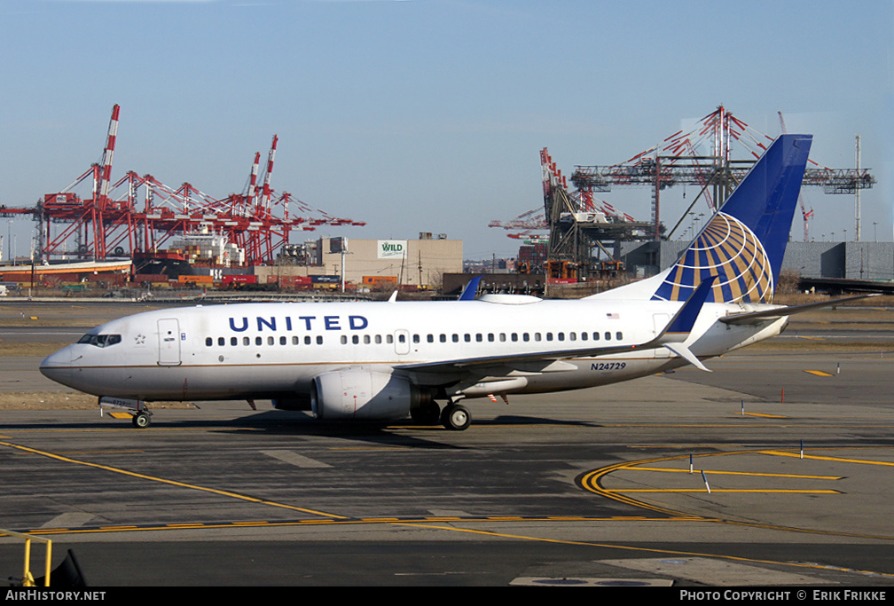 Aircraft Photo of N24729 | Boeing 737-724 | United Airlines | AirHistory.net #646981