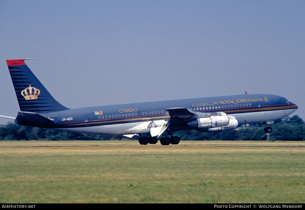 Aircraft Photo of JY-AEC | Boeing 707-384C | Royal Jordanian Airlines Cargo | AirHistory.net #646986