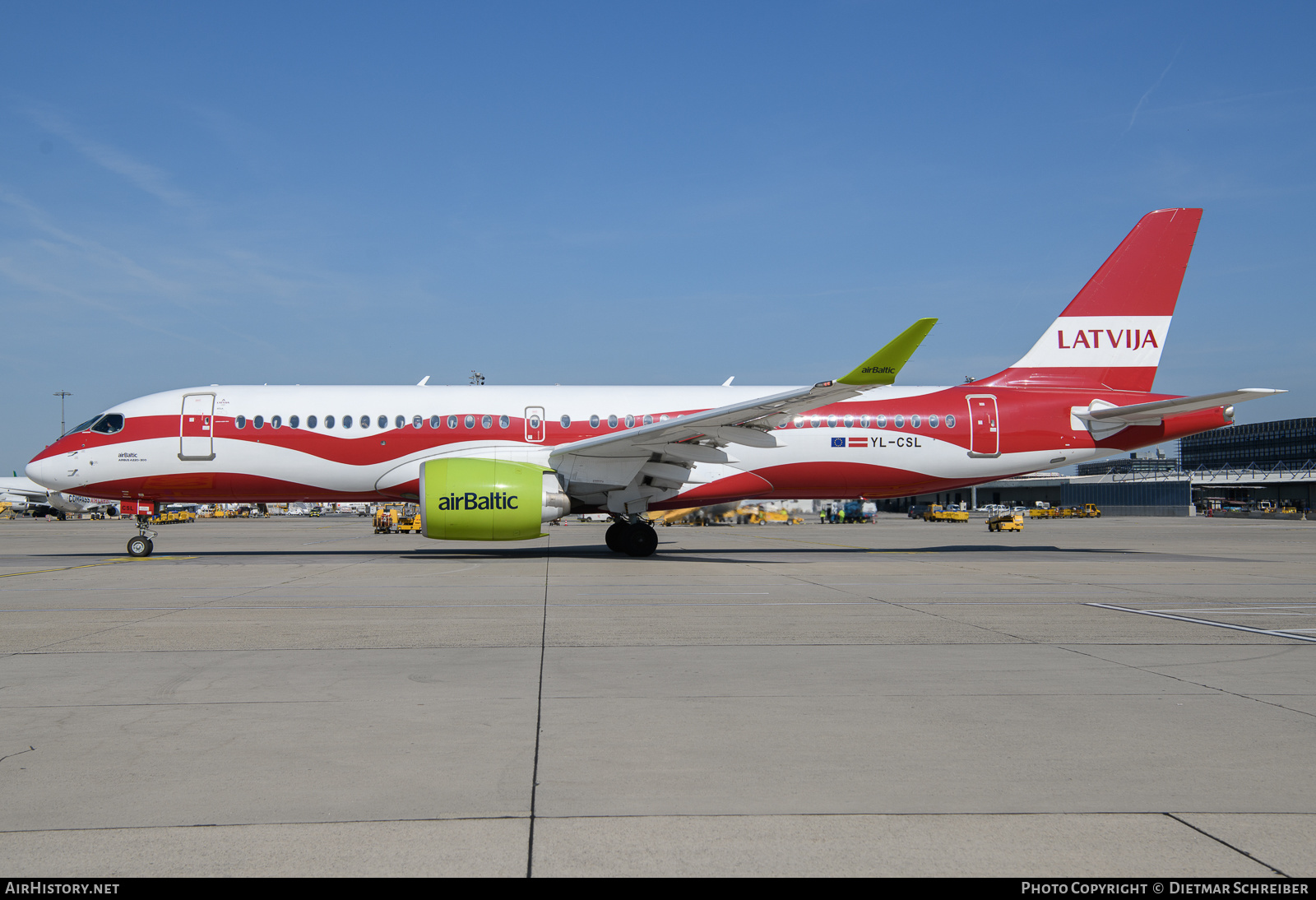 Aircraft Photo of YL-CSL | Airbus A220-371 (BD-500-1A11) | AirBaltic | AirHistory.net #647001