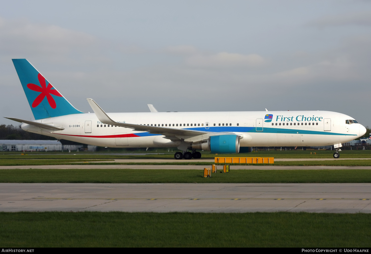Aircraft Photo of G-OOBK | Boeing 767-324/ER | First Choice Airways | AirHistory.net #647188