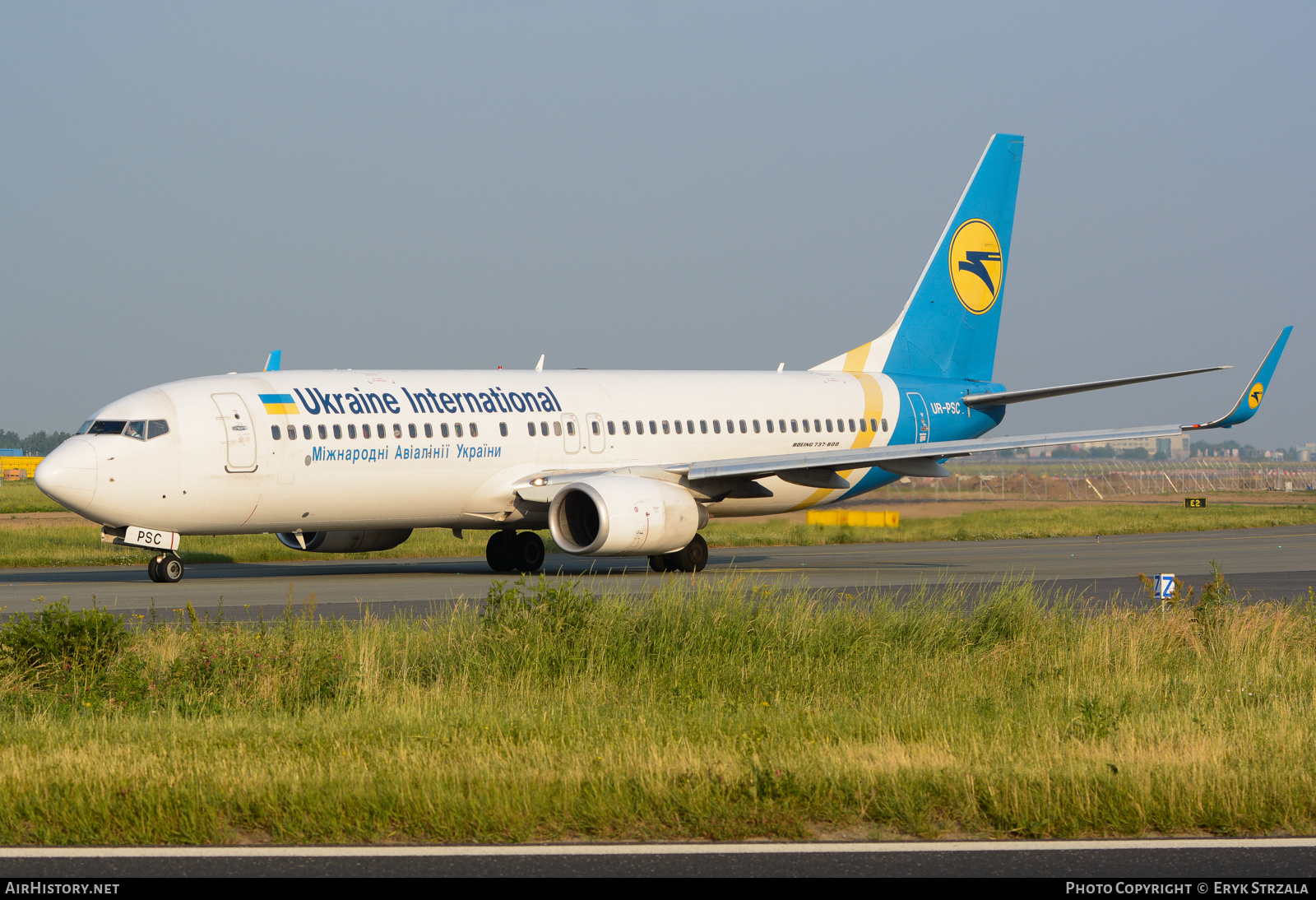Aircraft Photo of UR-PSC | Boeing 737-8HX | Ukraine International Airlines | AirHistory.net #647222