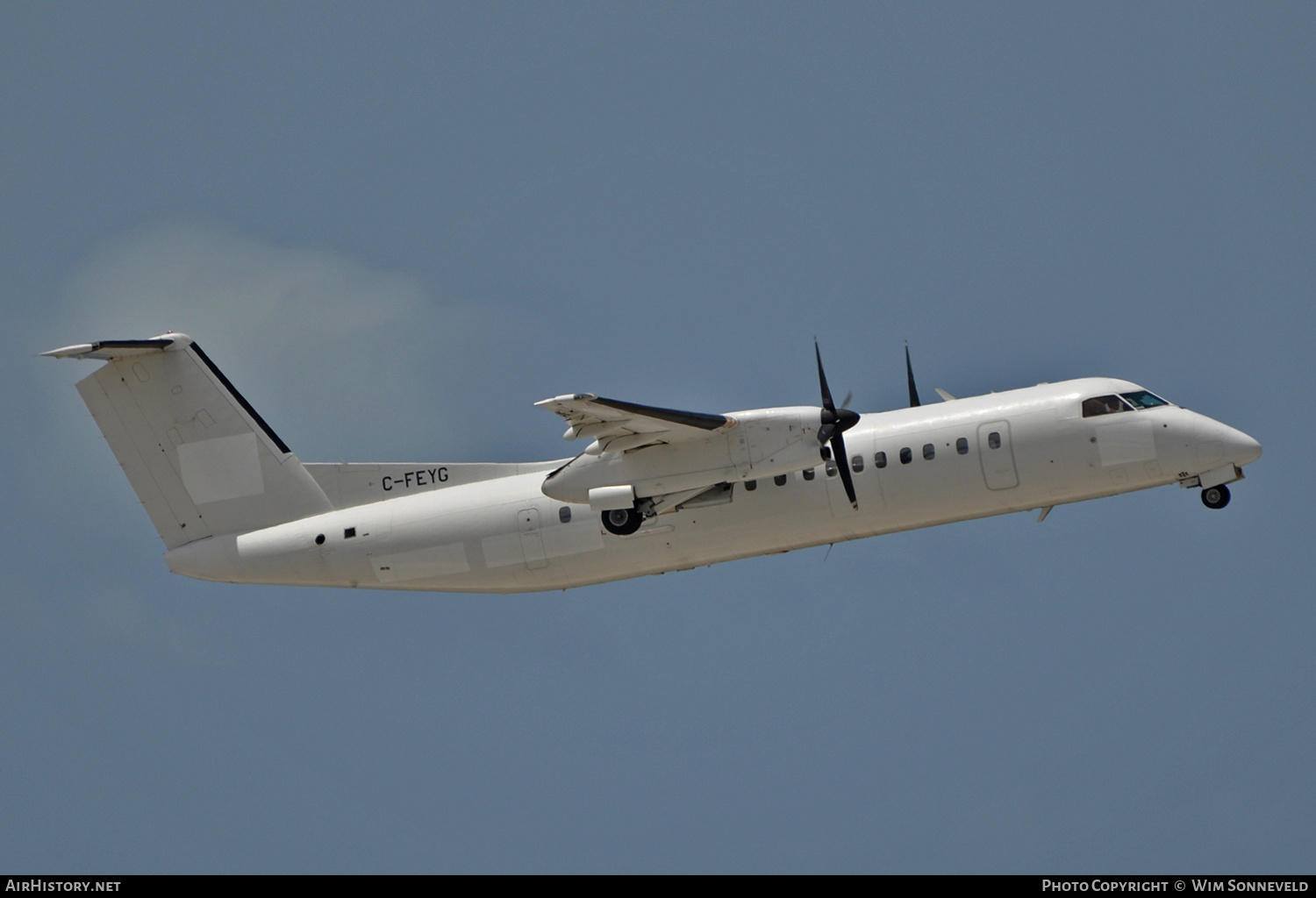 Aircraft Photo of C-FEYG | De Havilland Canada DHC-8-314Q Dash 8 | AirHistory.net #647243