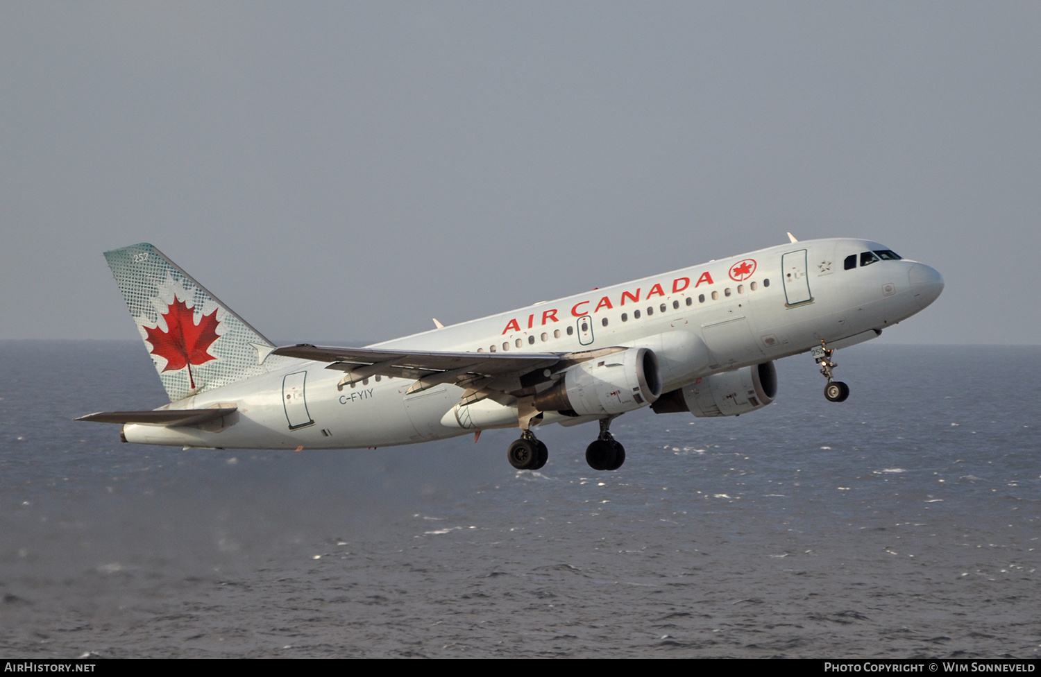 Aircraft Photo of C-FYIY | Airbus A319-114 | Air Canada | AirHistory.net #647290