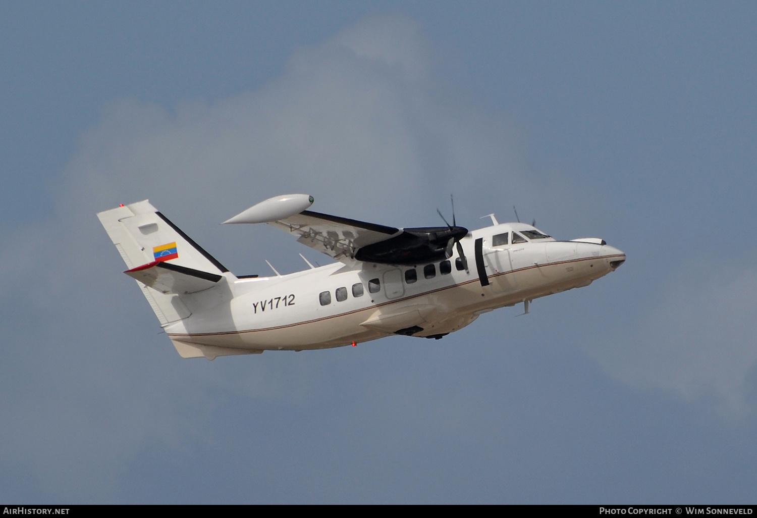 Aircraft Photo of YV1712 | Let L-410UVP-E Turbolet | AirHistory.net #647353