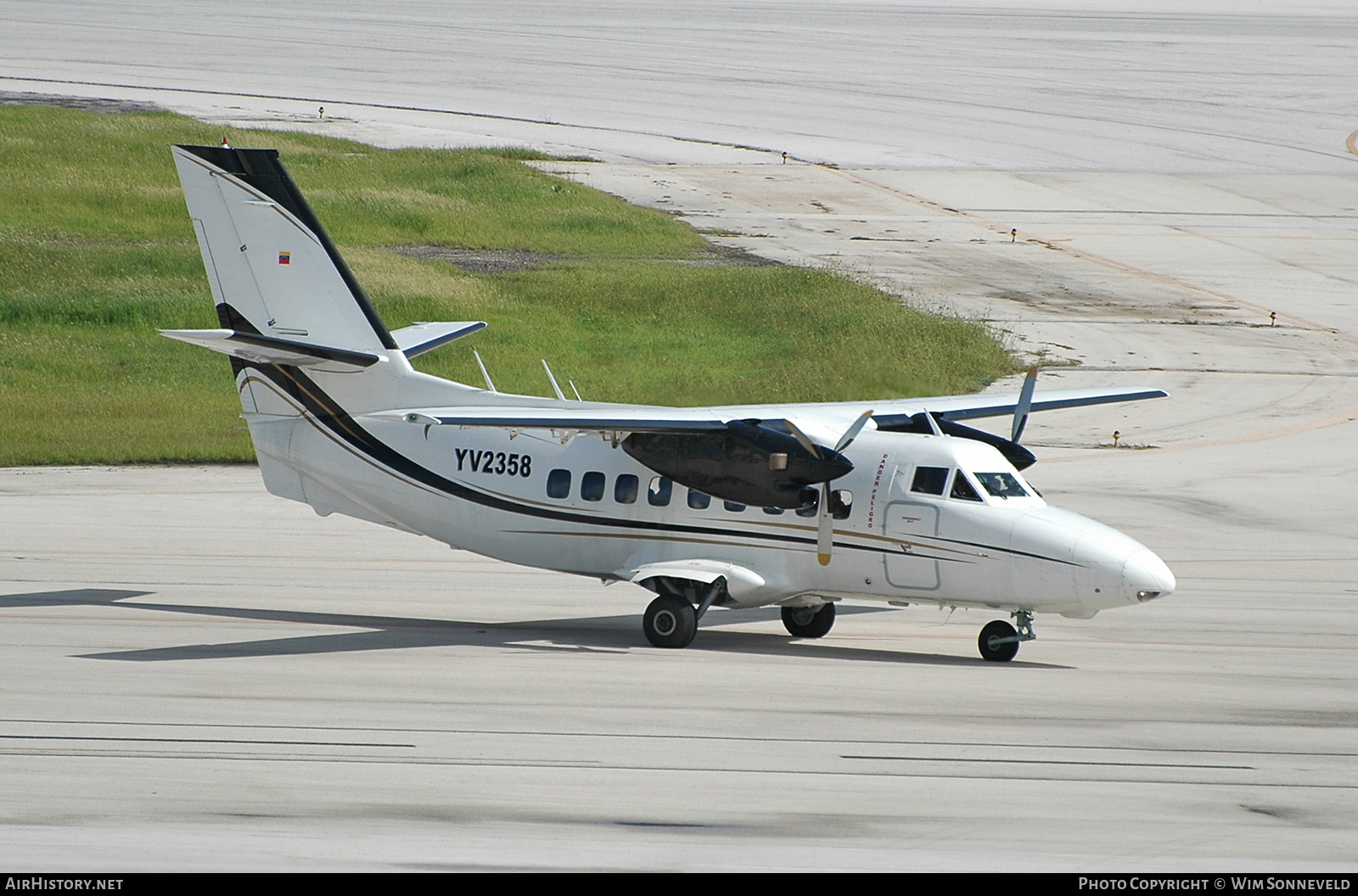 Aircraft Photo of YV2358 | Let L-410UVP Turbolet | AirHistory.net #647365