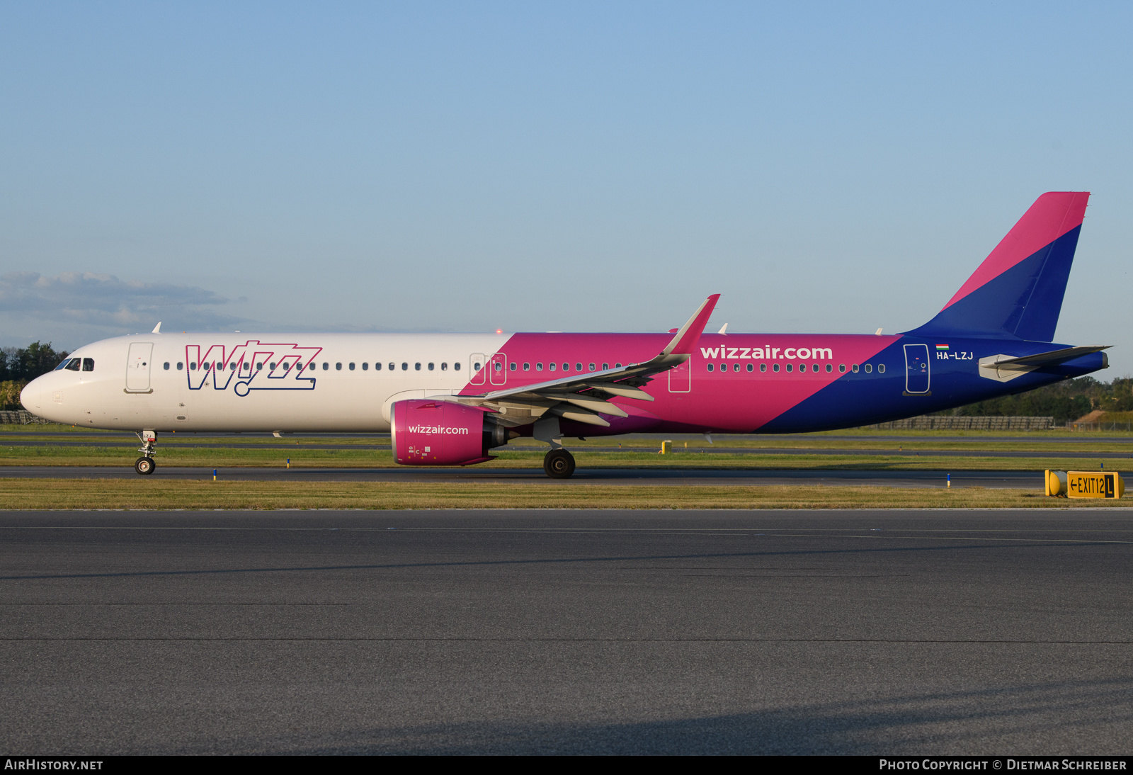 Aircraft Photo of HA-LZJ | Airbus A321-271NX | Wizz Air | AirHistory.net #647437