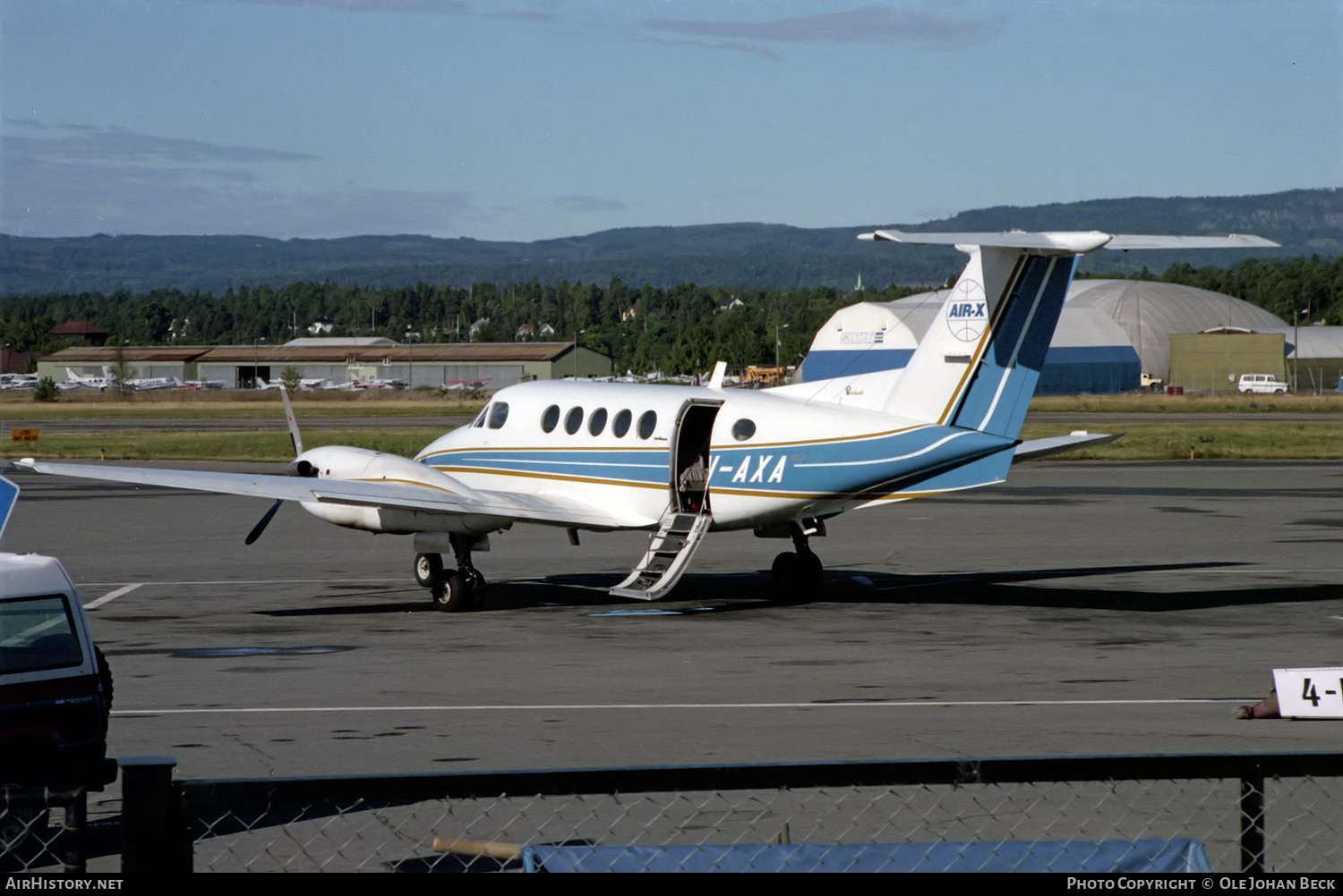 Aircraft Photo of LN-AXA | Beech 200 Super King Air | Air-X | AirHistory.net #647441