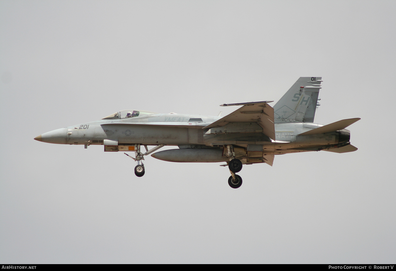 Aircraft Photo of 165190 | McDonnell Douglas F/A-18C Hornet | USA - Marines | AirHistory.net #647501