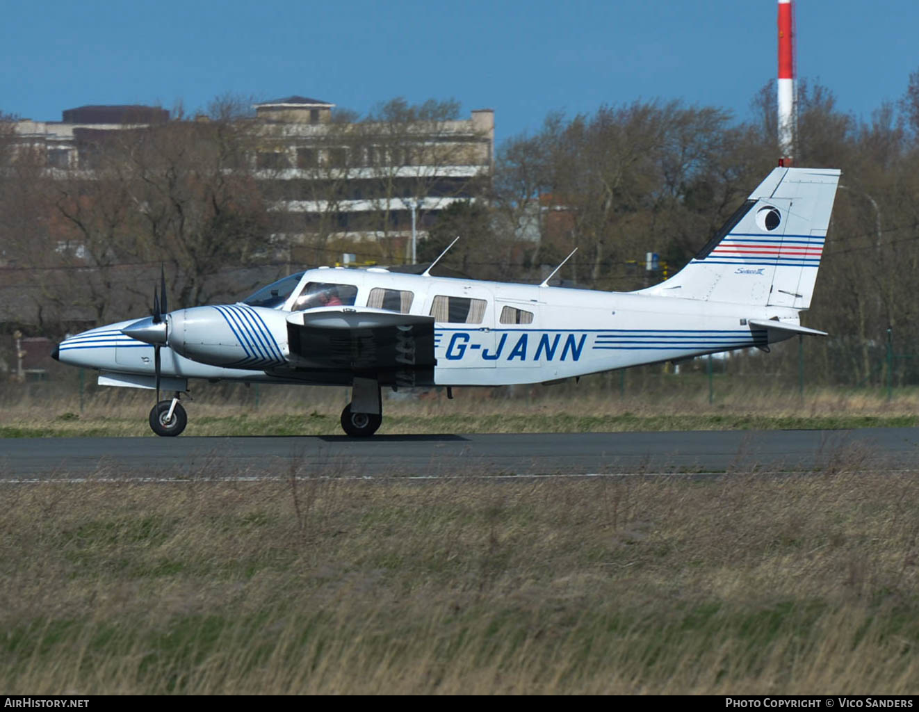 Aircraft Photo of G-JANN | Piper PA-34-220T Seneca III | AirHistory.net #647559