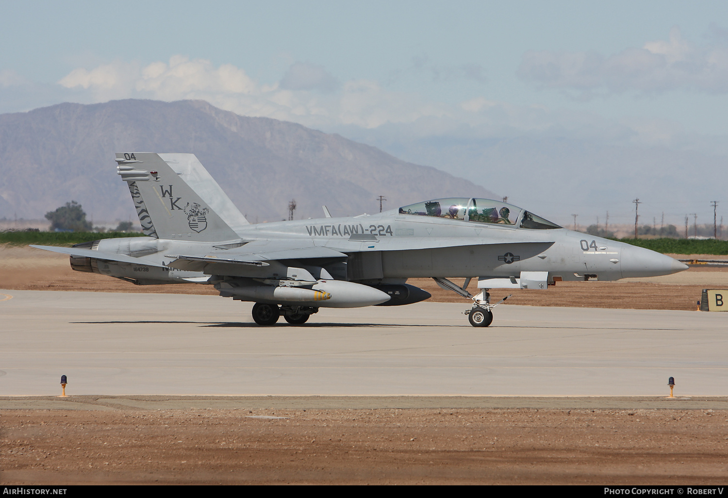 Aircraft Photo of 164738 | McDonnell Douglas F/A-18D Hornet | USA - Marines | AirHistory.net #647580