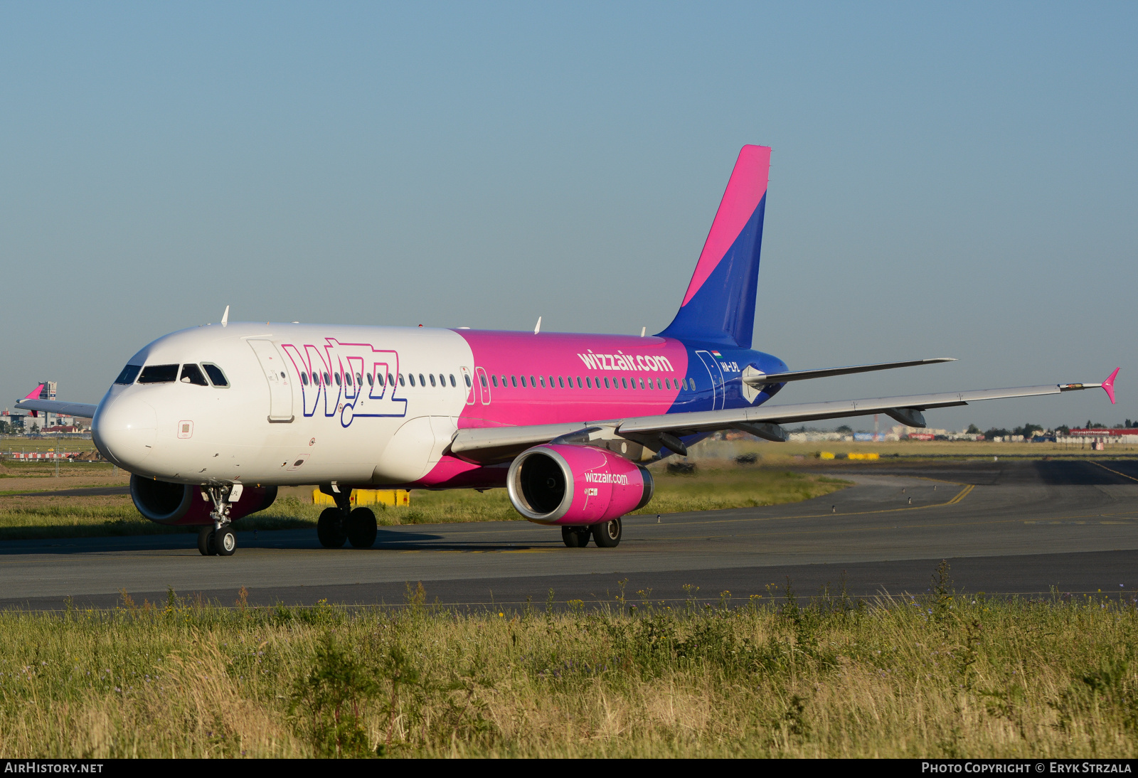 Aircraft Photo of HA-LPL | Airbus A320-232 | Wizz Air | AirHistory.net #647685