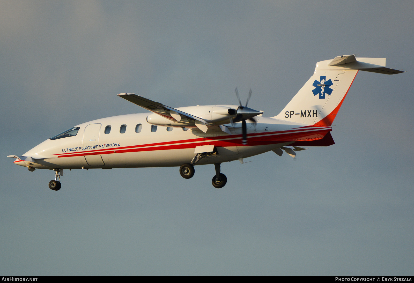 Aircraft Photo of SP-MXH | Piaggio P-180 Avanti | Polish Medical Air Rescue - Lotnicze Pogotowie Ratunkowe - LPR | AirHistory.net #647690