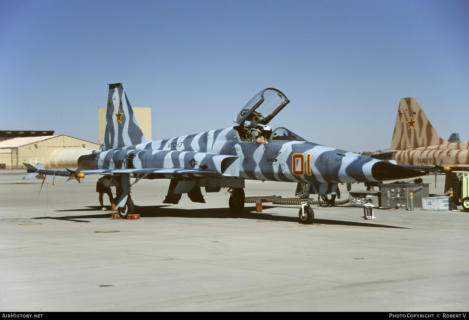 Aircraft Photo of 730865 / 01 red | Northrop F-5E Tiger II | USA - Navy | AirHistory.net #647708