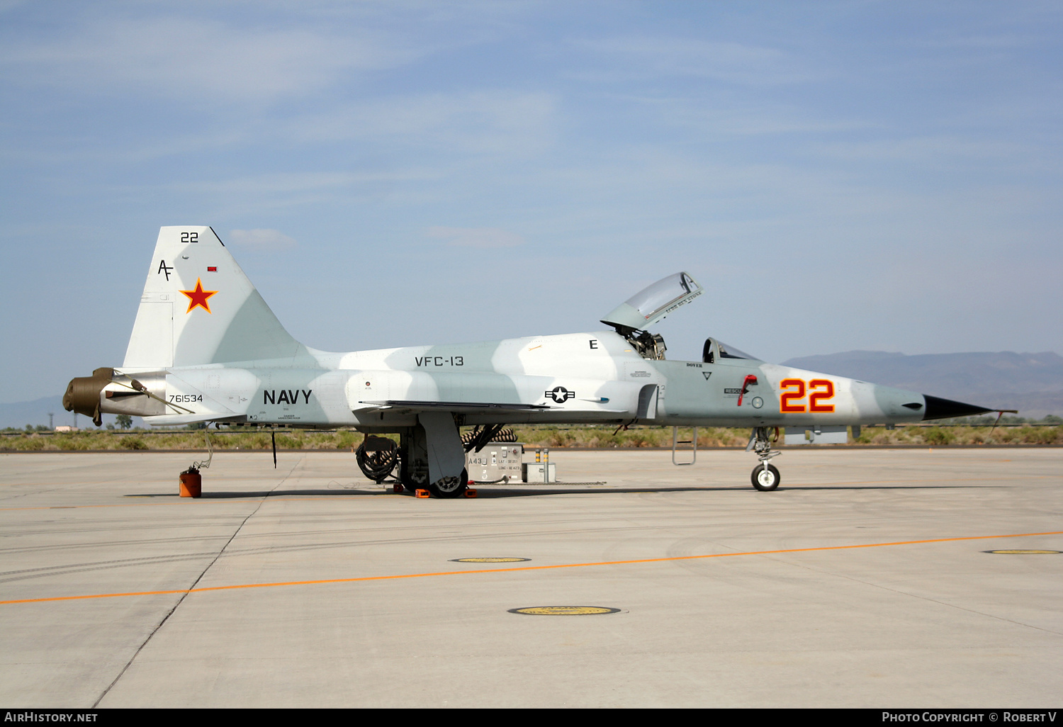 Aircraft Photo of 761534 / 22 red | Northrop F-5N Tiger II | USA - Navy | AirHistory.net #647711