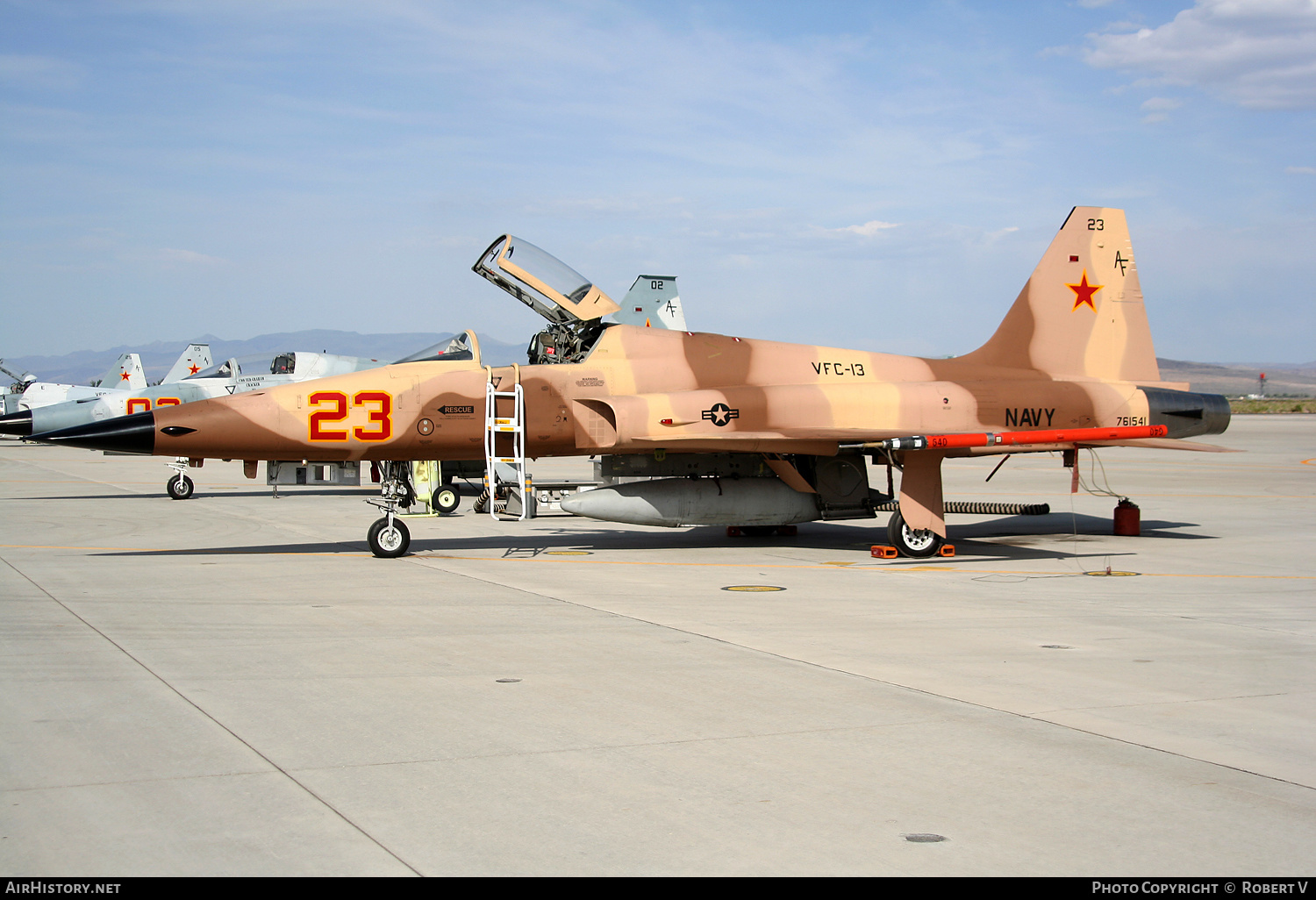 Aircraft Photo of 761541 / 23 red | Northrop F-5N Tiger II | USA - Navy | AirHistory.net #647715
