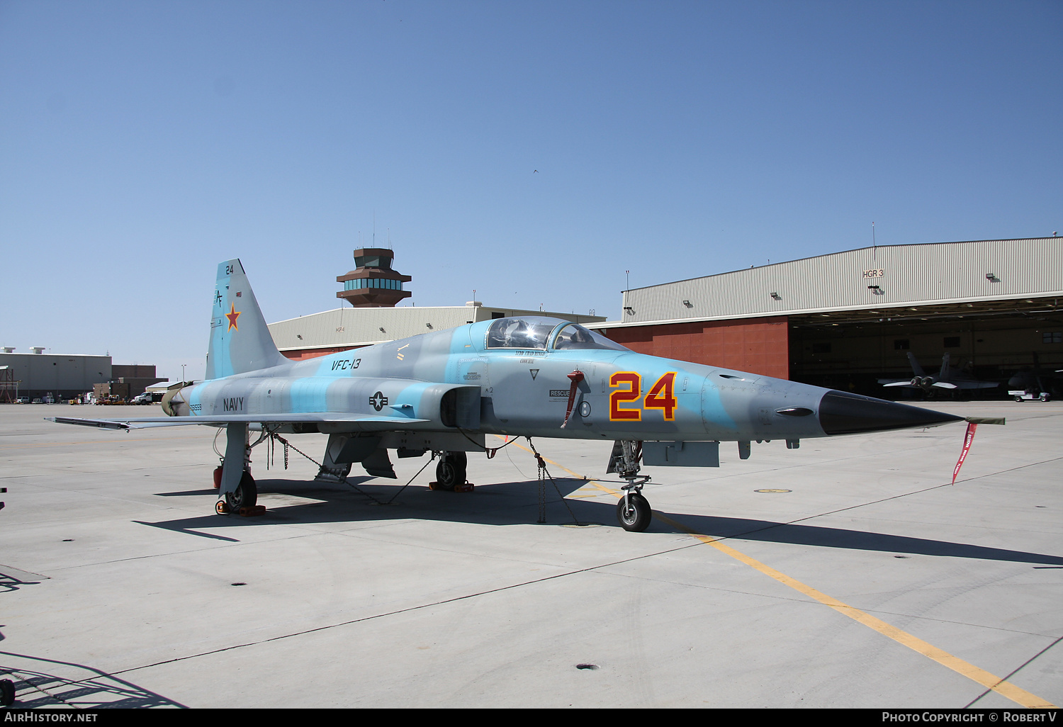 Aircraft Photo of 761559 / 24 red | Northrop F-5N Tiger II | USA - Navy | AirHistory.net #647716