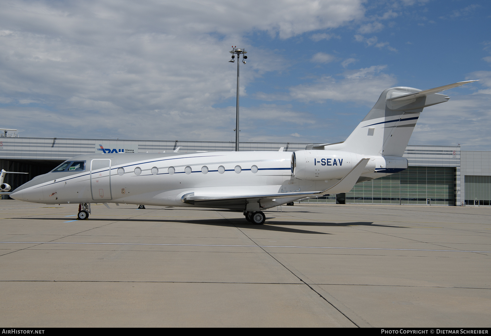 Aircraft Photo of I-SEAV | Gulfstream Aerospace G280 | AirHistory.net #647764