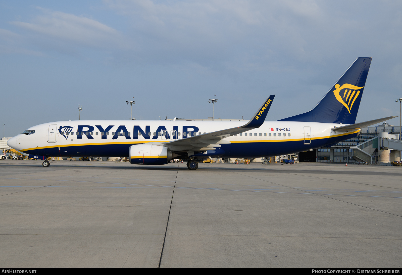 Aircraft Photo of 9H-QBJ | Boeing 737-8AS | Ryanair | AirHistory.net #647785