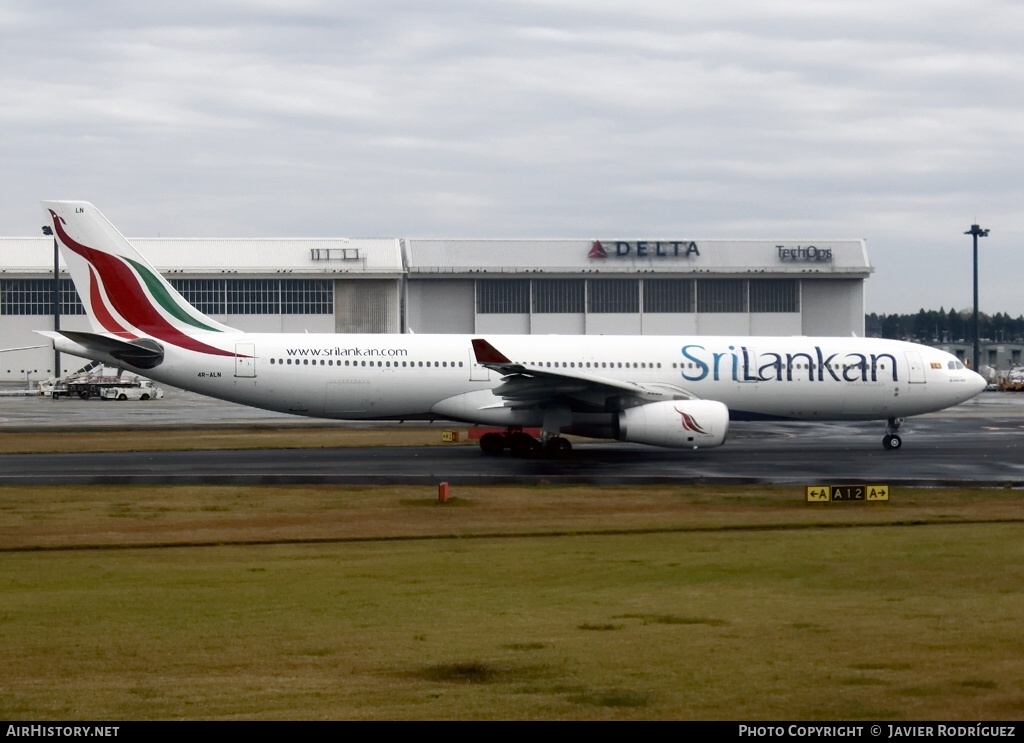Aircraft Photo of 4R-ALN | Airbus A330-343E | SriLankan Airlines | AirHistory.net #647845