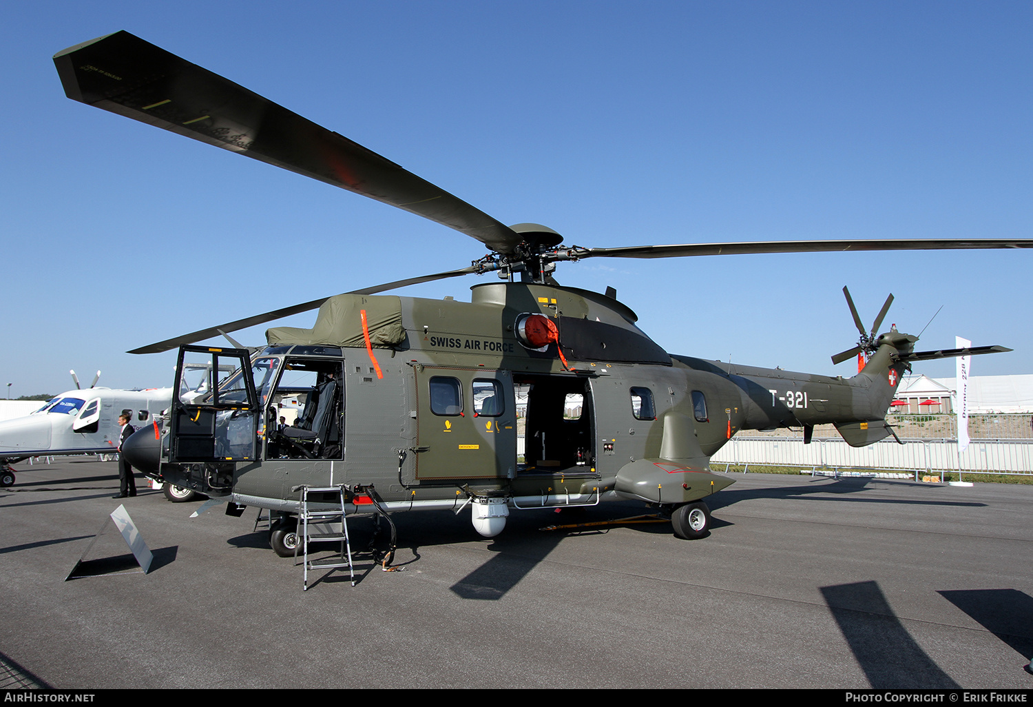 Aircraft Photo of T-321 | Aerospatiale TH06 Super Puma (AS-332M1) | Switzerland - Air Force | AirHistory.net #647938