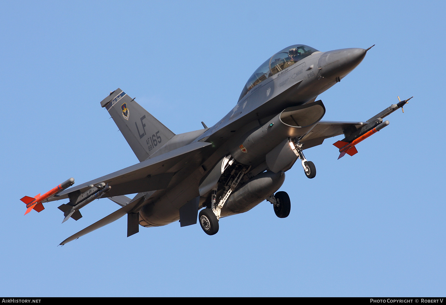 Aircraft Photo of 88-0165 / AF88-169 | General Dynamics F-16DM Fighting Falcon | USA - Air Force | AirHistory.net #648033