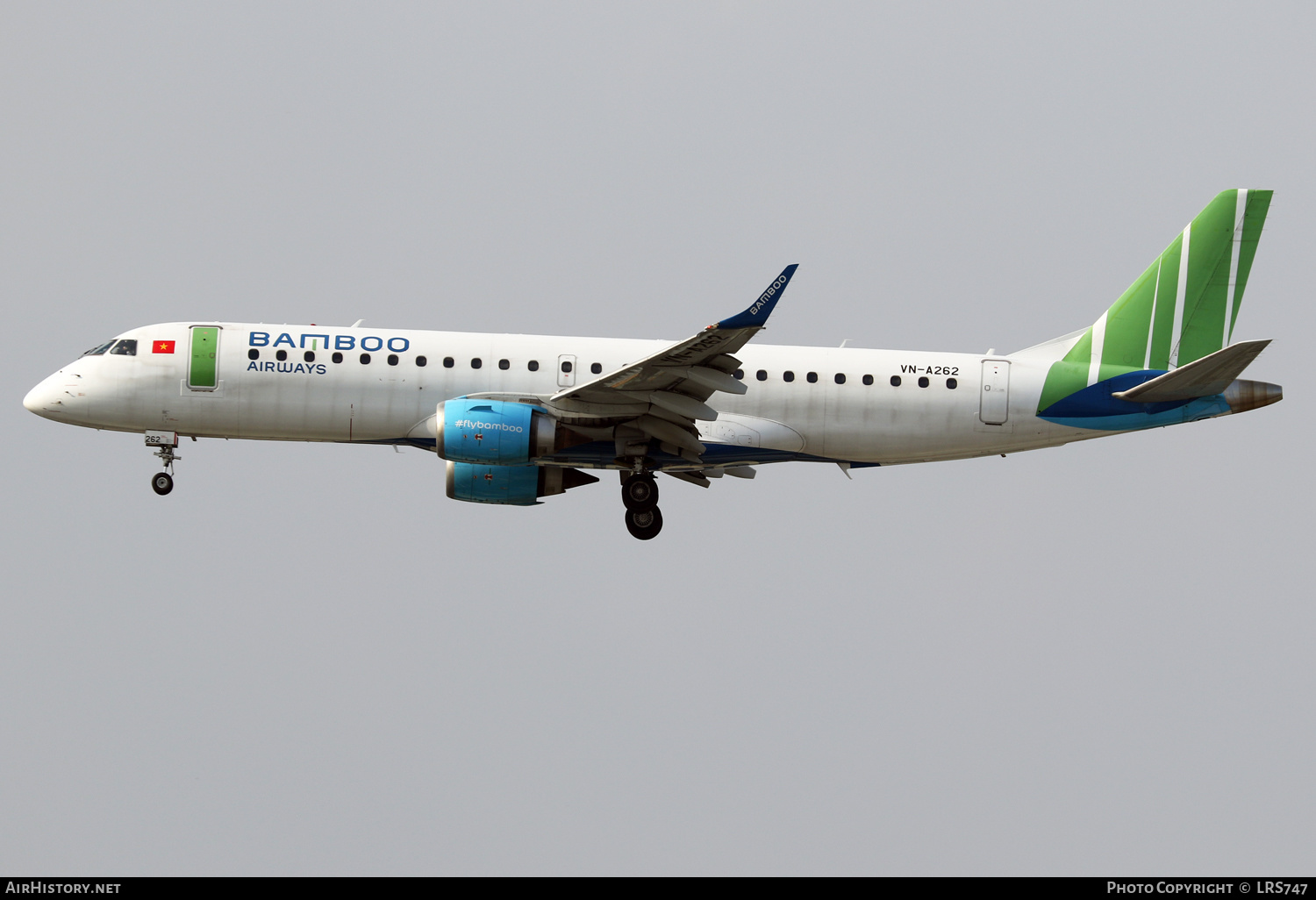 Aircraft Photo of VN-A262 | Embraer 190LR (ERJ-190-100LR) | Bamboo Airways | AirHistory.net #648195