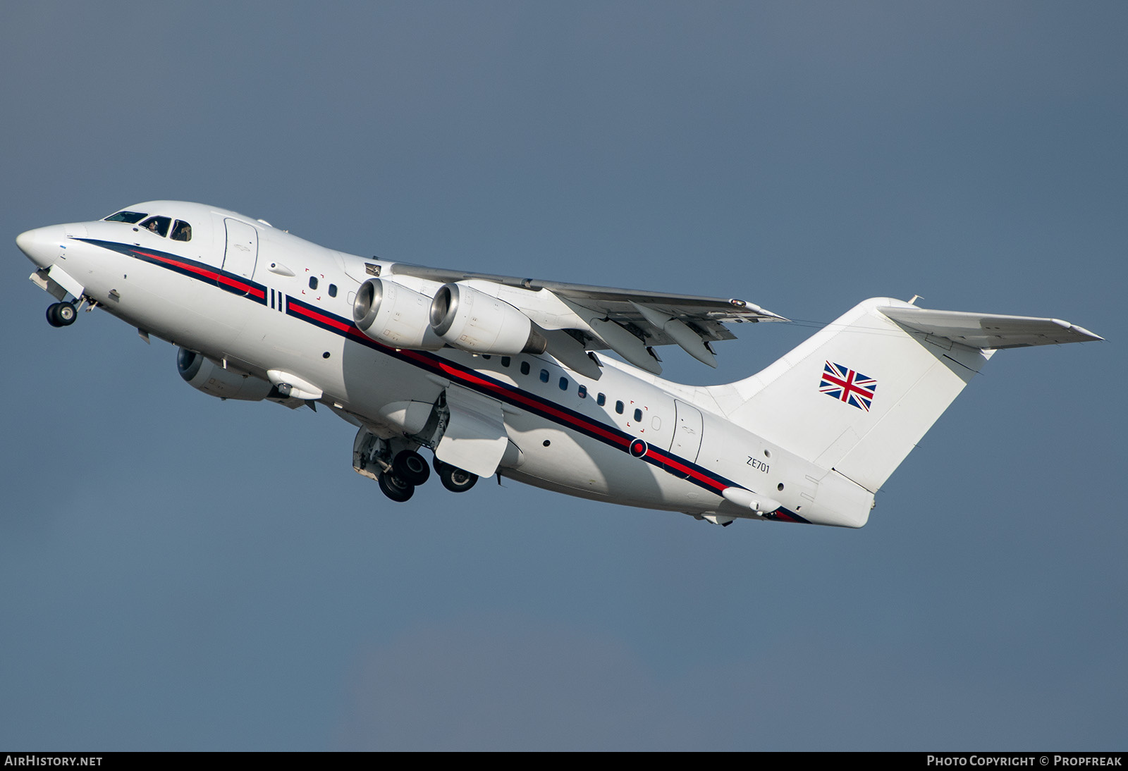 Aircraft Photo of ZE701 | British Aerospace BAe-146 CC.2 | UK - Air Force | AirHistory.net #648241