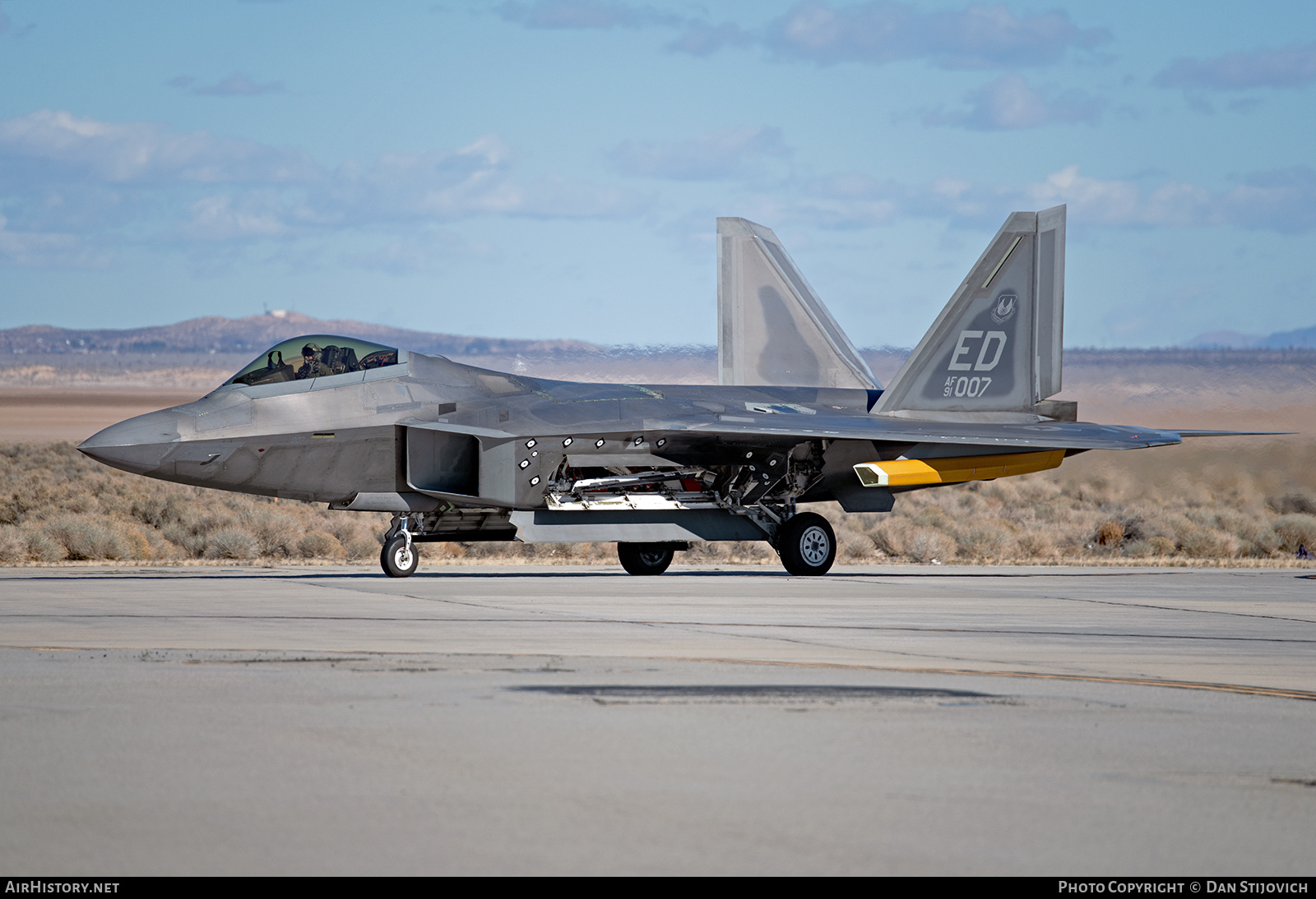 Aircraft Photo of 91-4007 / AF91-007 | Lockheed Martin F-22A Raptor | USA - Air Force | AirHistory.net #648242