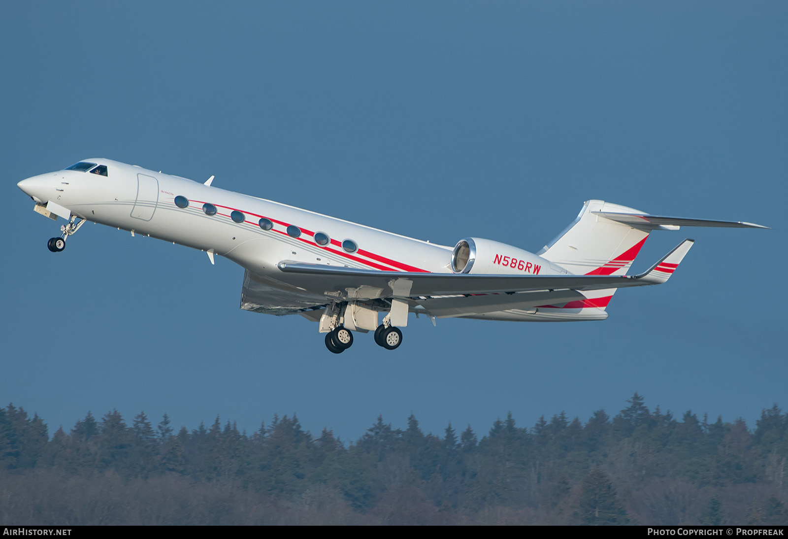 Aircraft Photo of N586RW | Gulfstream Aerospace G-V-SP Gulfstream G550 | AirHistory.net #648252