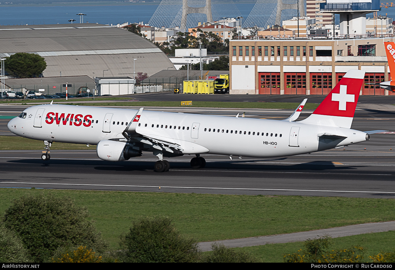 Aircraft Photo of HB-IOO | Airbus A321-212 | Swiss International Air Lines | AirHistory.net #648320