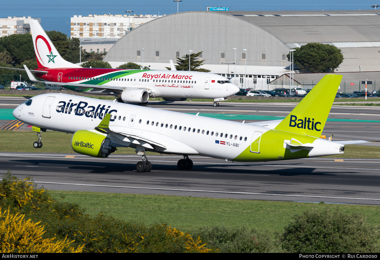 Aircraft Photo of YL-ABI | Airbus A220-371 (BD-500-1A11) | AirBaltic | AirHistory.net #648334