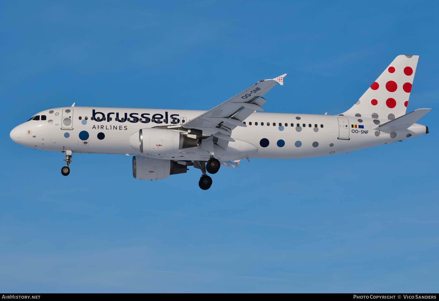 Aircraft Photo of OO-SNF | Airbus A320-214 | Brussels Airlines | AirHistory.net #648457