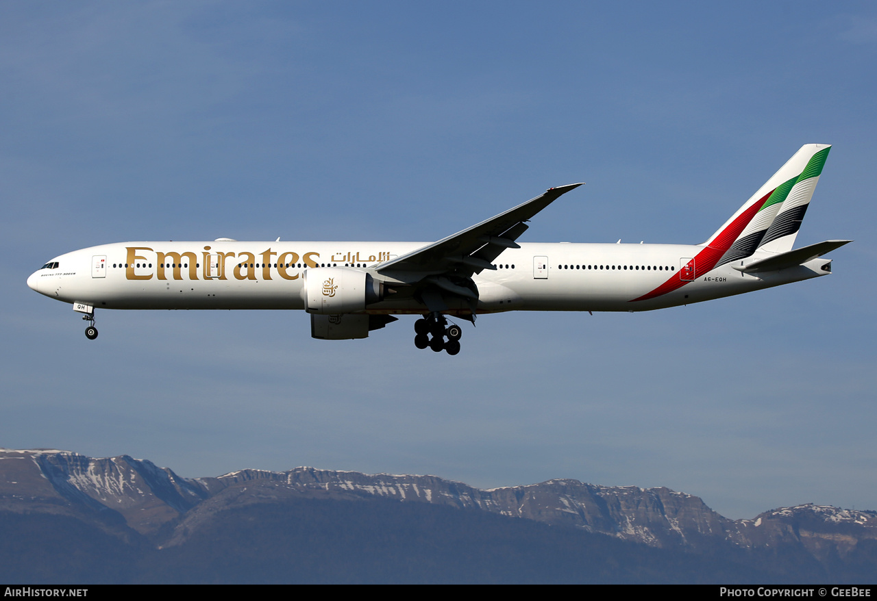 Aircraft Photo of A6-EQH | Boeing 777-300/ER | Emirates | AirHistory.net #648464