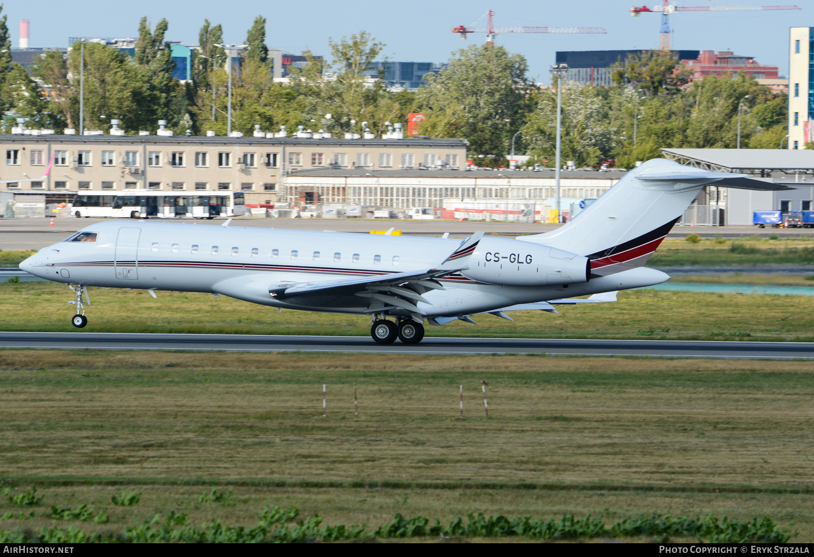 Aircraft Photo of CS-GLG | Bombardier Global 6000 (BD-700-1A10) | AirHistory.net #648508