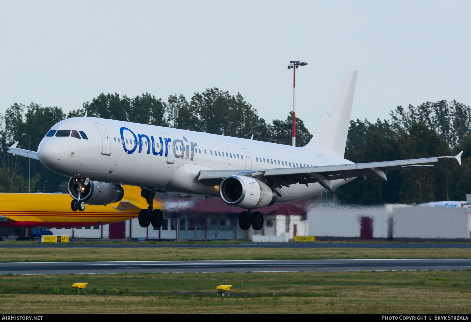Aircraft Photo of LY-NVU | Airbus A321-231 | Onur Air | AirHistory.net #648545