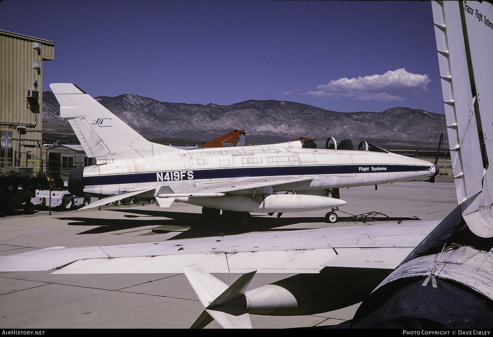 Aircraft Photo of N419FS | North American F-100F Super Sabre | Flight Systems Inc. | AirHistory.net #648562