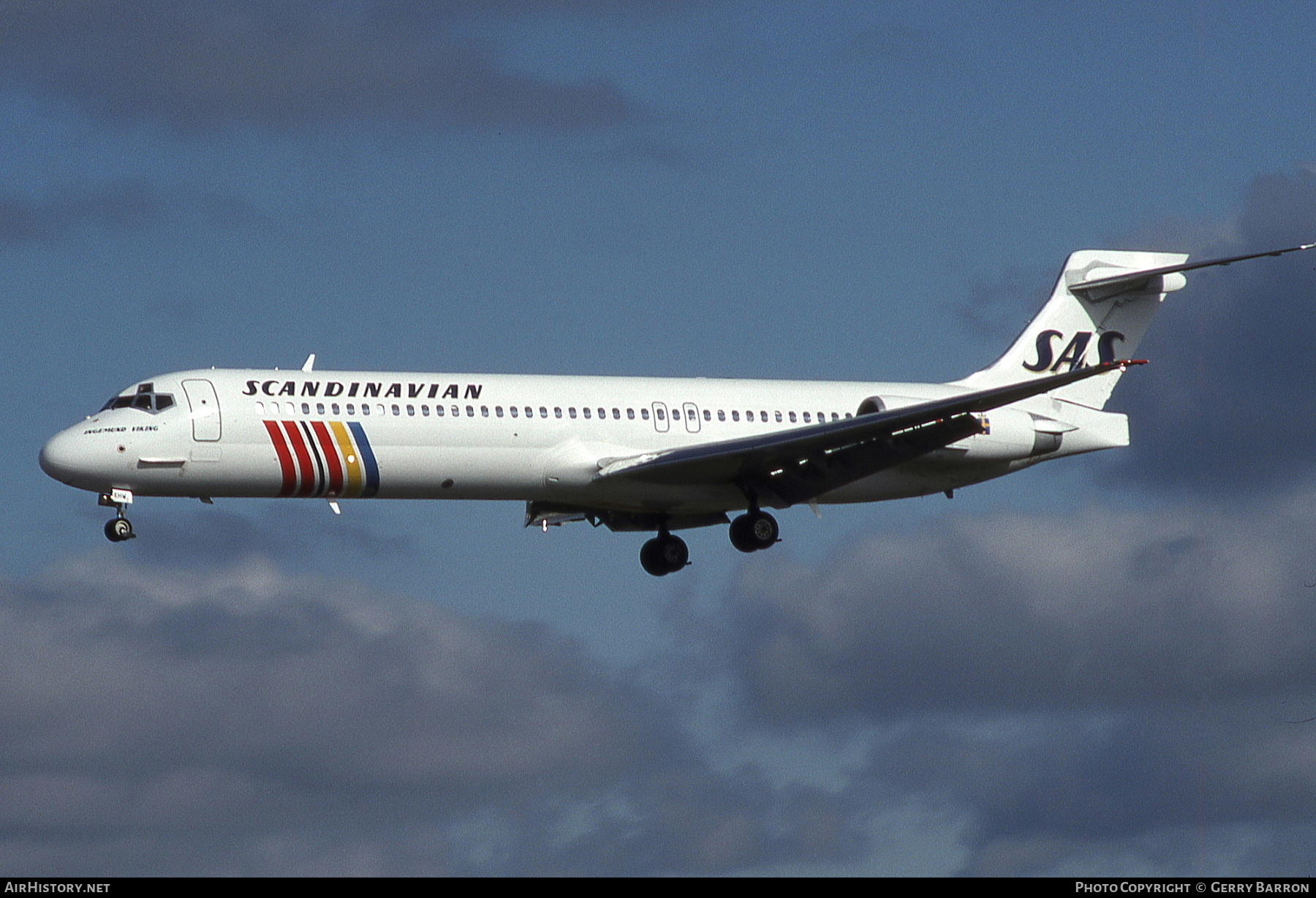 Aircraft Photo of OY-KHW | McDonnell Douglas MD-87 (DC-9-87) | Scandinavian Airlines - SAS | AirHistory.net #648630