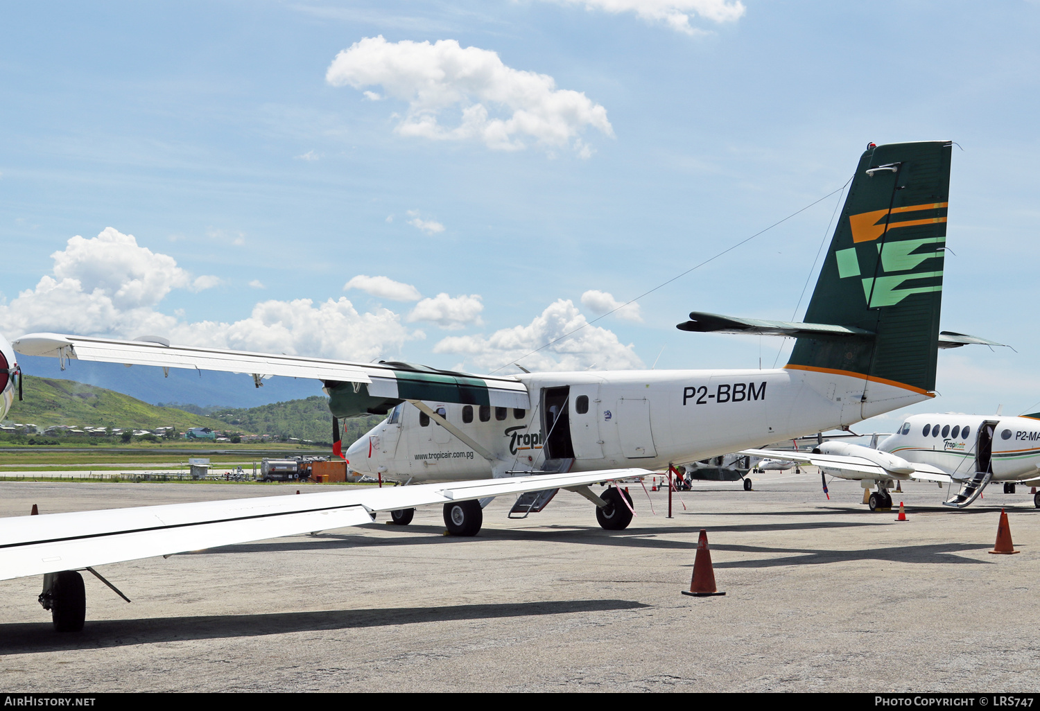 Aircraft Photo of P2-BBM | De Havilland Canada DHC-6-300 Twin Otter | Tropicair | AirHistory.net #648667