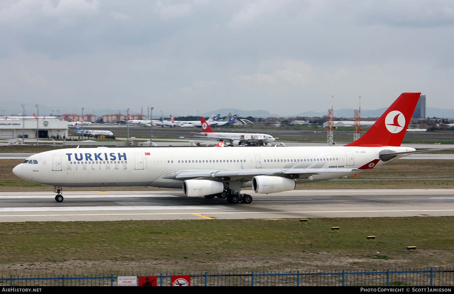 Aircraft Photo of TC-JDN | Airbus A340-313 | Turkish Airlines | AirHistory.net #648764