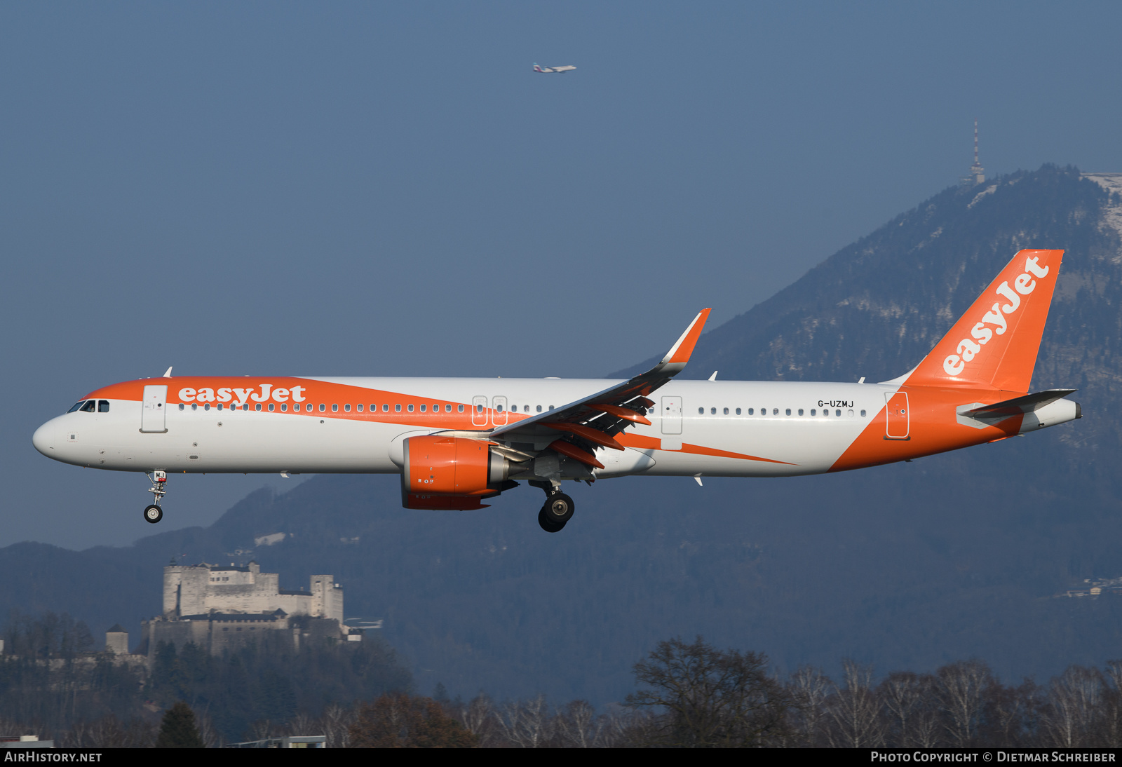 Aircraft Photo of G-UZMJ | Airbus A321-251NX | EasyJet | AirHistory.net #648845