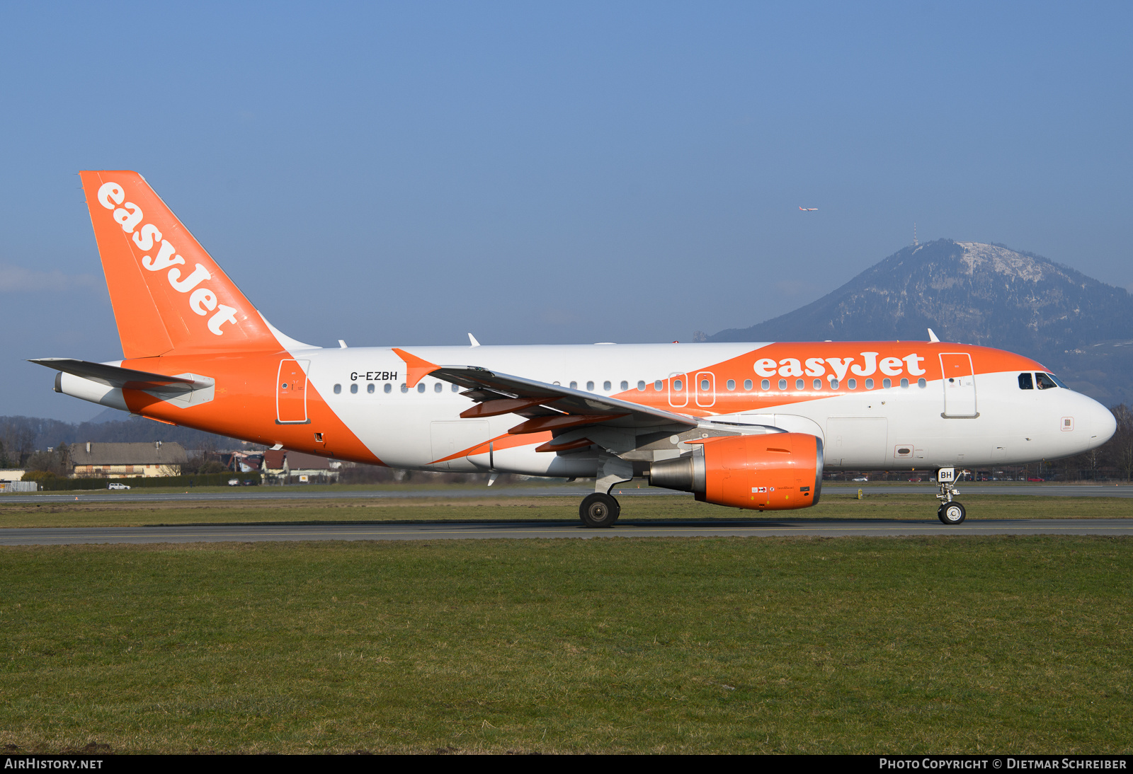Aircraft Photo of G-EZBH | Airbus A319-111 | EasyJet | AirHistory.net #648849