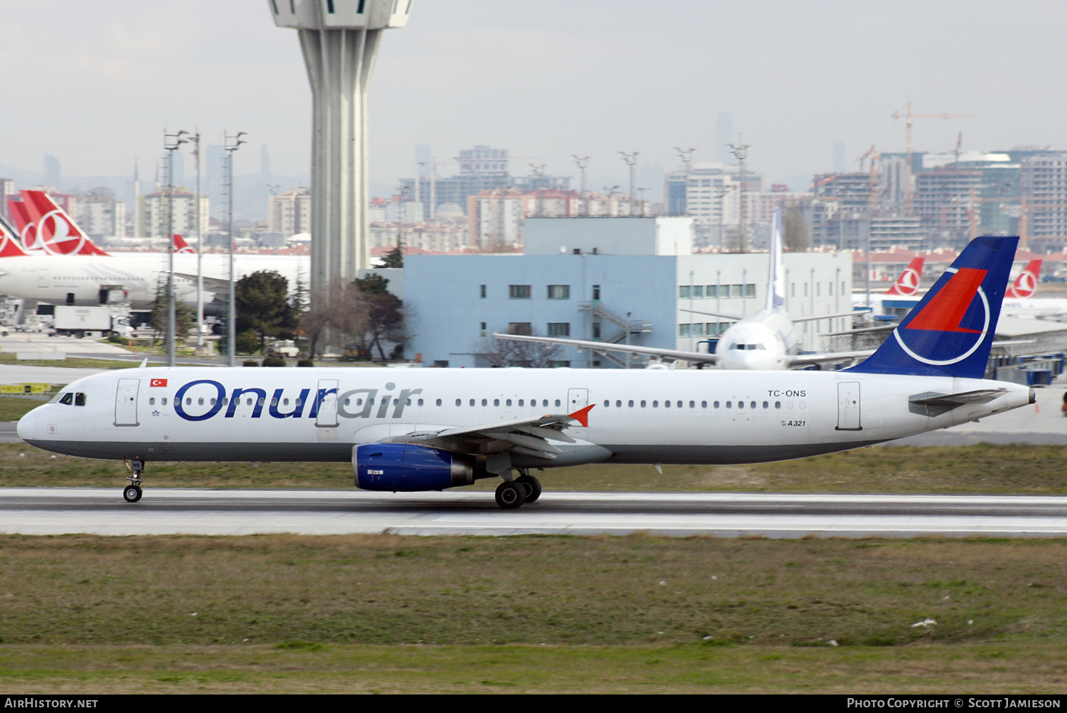 Aircraft Photo of TC-ONS | Airbus A321-131 | Onur Air | AirHistory.net #648916