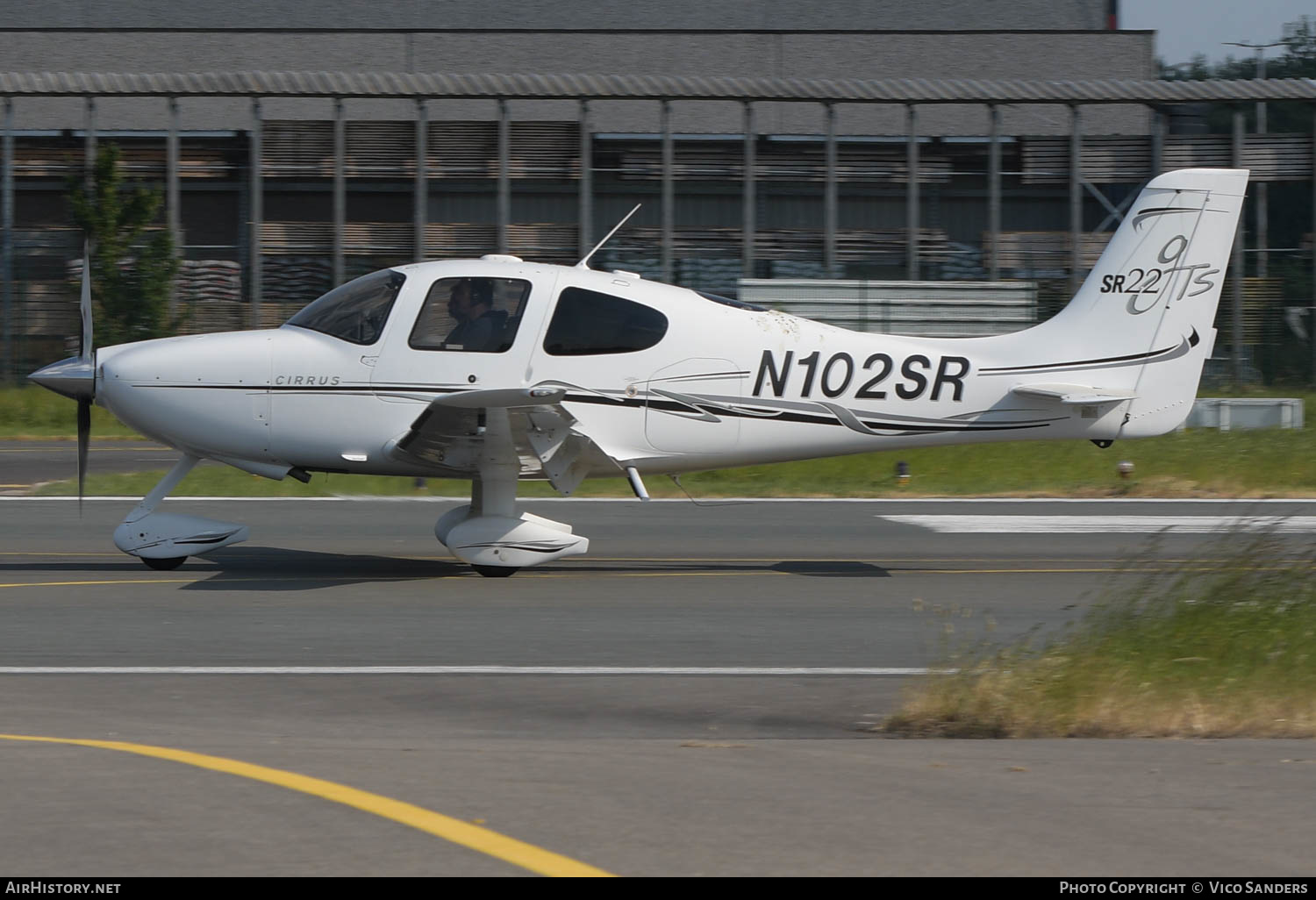 Aircraft Photo of N102SR | Cirrus SR-22 G2-GTS | AirHistory.net #648928