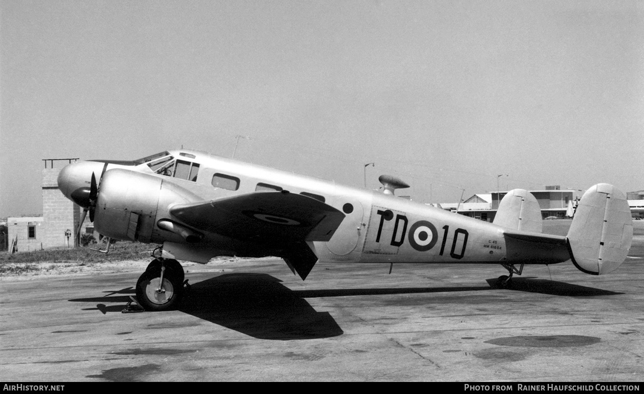 Aircraft Photo of MM61654 | Beech C-45G Expeditor | Italy - Air Force | AirHistory.net #649065