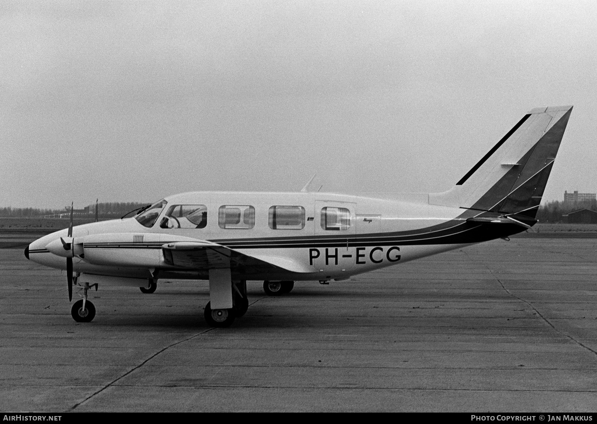Aircraft Photo of PH-ECG | Piper PA-31-310 Navajo C | AirHistory.net #649091