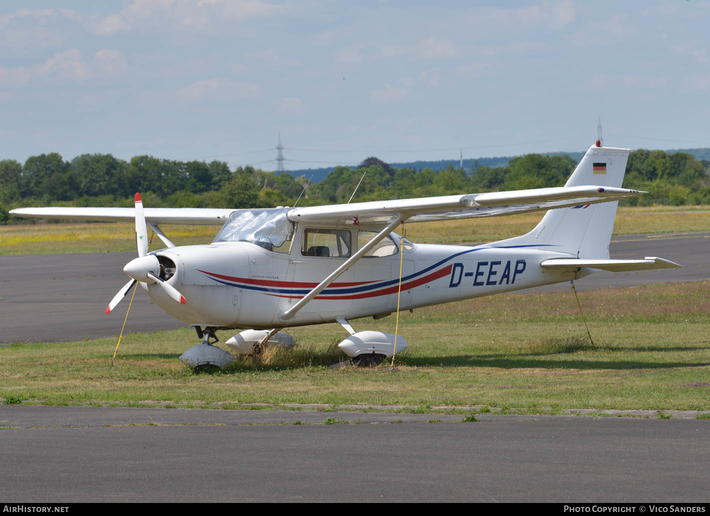 Aircraft Photo of D-EEAP | Reims FR172F Reims Rocket | AirHistory.net #649236