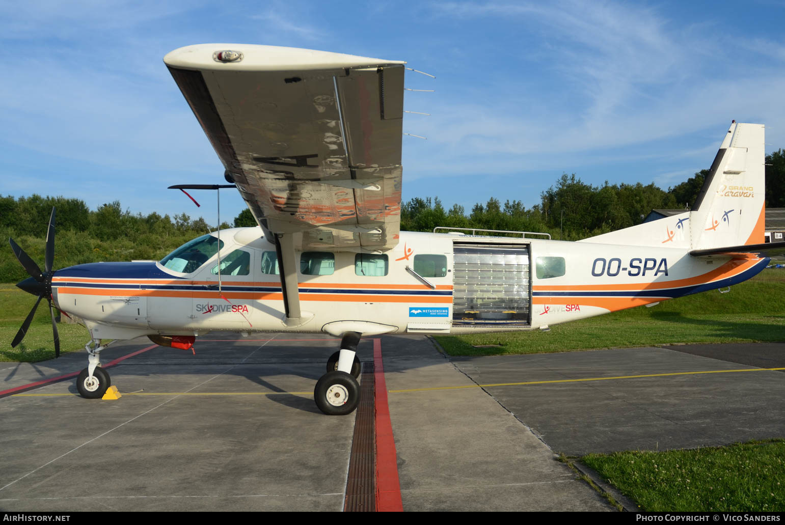 Aircraft Photo of OO-SPA | Cessna 208B Grand Caravan | SkyDive Spa | AirHistory.net #649243