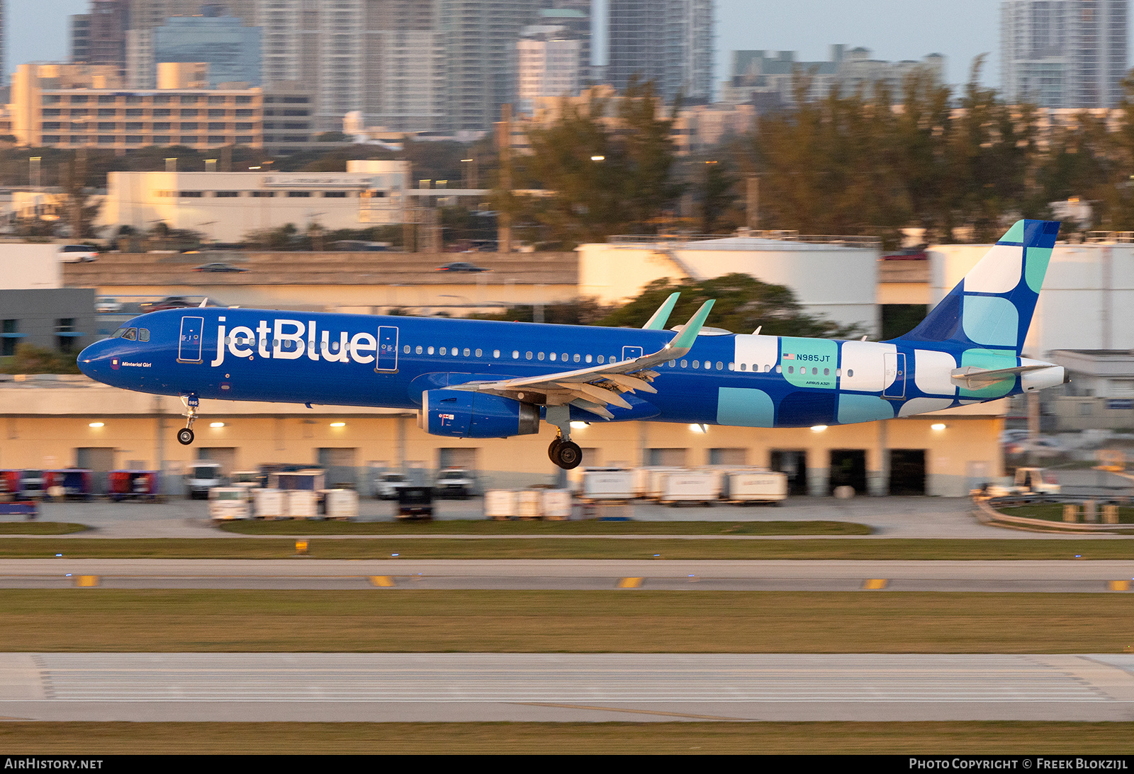 Aircraft Photo of N985JT | Airbus A321-231 | JetBlue Airways | AirHistory.net #649382